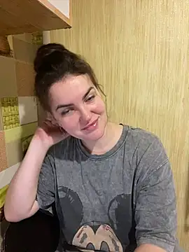 Karolina llove online show from 12-22-24, 05:44