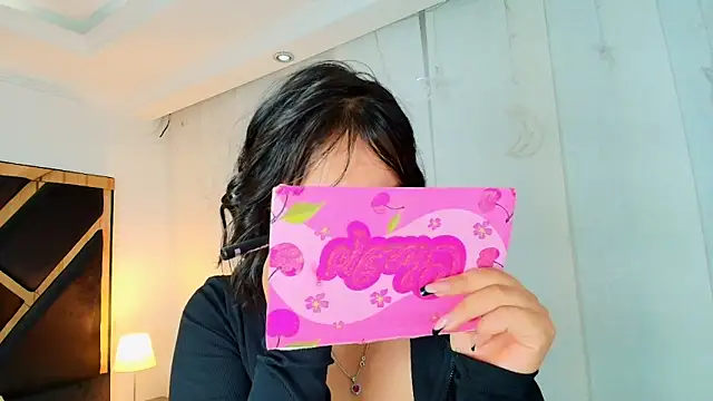 lina bedoya  online show from 06-09-26, 11:44