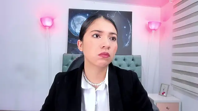 lina bedoya  online show from 03-19-25, 11:39