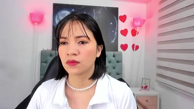 lina bedoya  online show from 03-11-25, 11:44