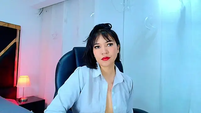 lina bedoya  online show from 04-24-26, 11:45