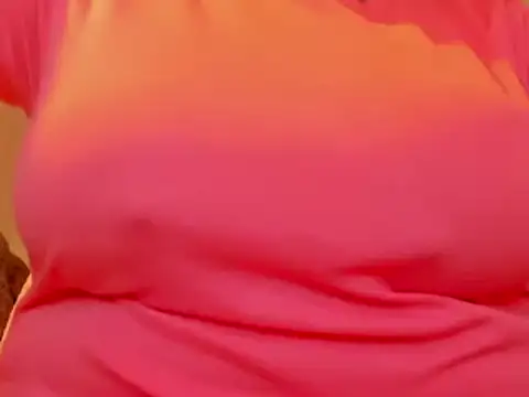 Snapshot of Kika_teem chatting on 02-25-25, 06:23 Kika teem online show from 02-25-25, 06:23