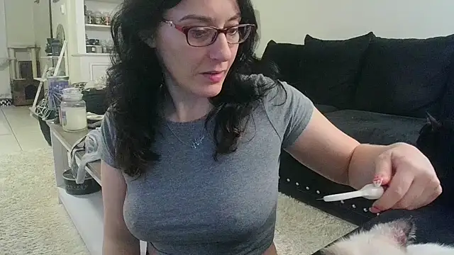 CrystalLakeXO online show from 10-27-25, 09:21