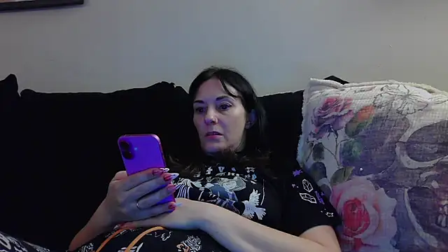 CrystalLakeXO online show from 10-15-25, 05:17