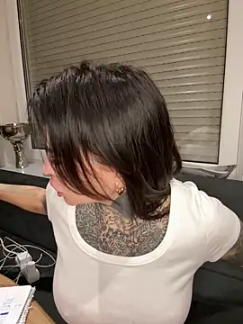 AileenInkOfficial online show from 02-23-25, 08:11