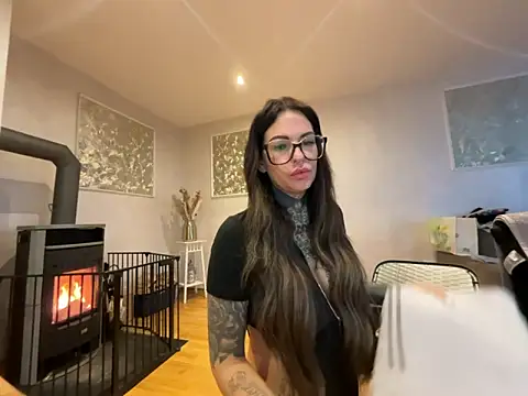 AileenInkOfficial online show from 02-28-25, 07:05