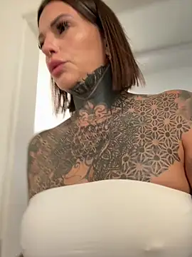 AileenInkOfficial online show from 09-10-25, 02:05