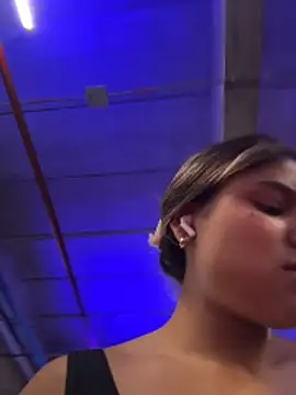 SaraParisi online show from 11-07-25, 05:17