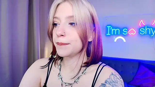 arielabradberry online show from 11-25-25, 01:55