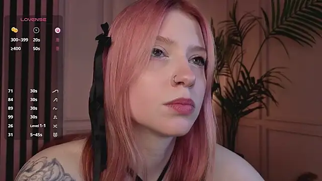 arielabradberry online show from 07-25-26, 01:06