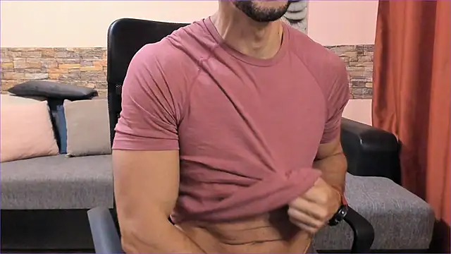 HotHunkTrainer online show from 09-23-25, 06:42