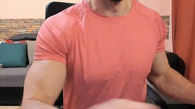 Snapshot of HotHunkTrainer chatting on 04-18-26, 08:38 HotHunkTrainer online show from 04-18-26, 08:38