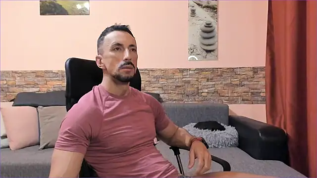 HotHunkTrainer online show from 09-24-25, 06:42