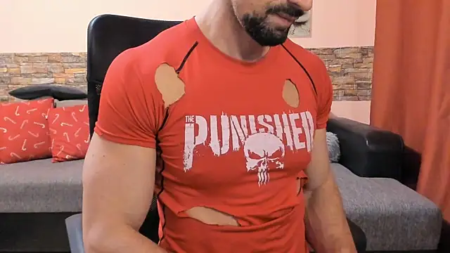 HotHunkTrainer online show from 02-10-26, 08:57