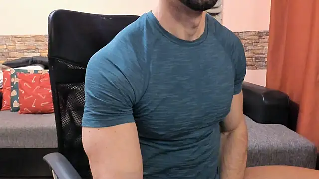 HotHunkTrainer online show from 04-08-26, 08:27