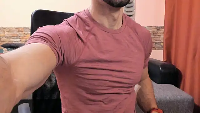 HotHunkTrainer online show from 02-28-26, 08:58