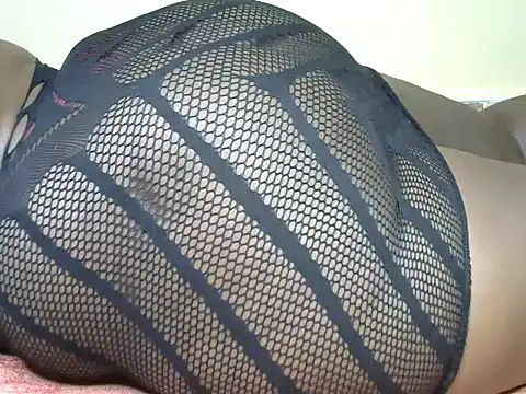 Snapshot of tilda_naughty chatting on 02-21-25, 09:43 tilda naughty online show from 02-21-25, 09:43