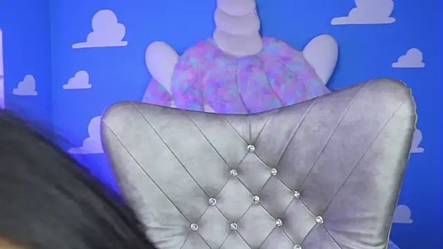 miss romyna online show from 12-19-25, 11:01