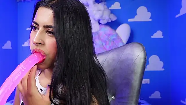 miss romyna online show from 06-16-26, 11:10