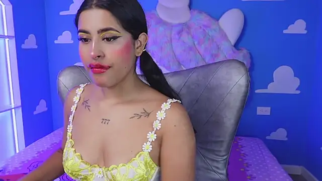 Snapshot of miss_romyna chatting on 09-25-25, 11:05 miss romyna online show from 09-25-25, 11:05