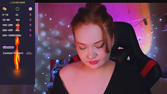 Snapshot of lala_loulou_land chatting on 05-22-26, 07:01 lala loulou land online show from 05-22-26, 07:01