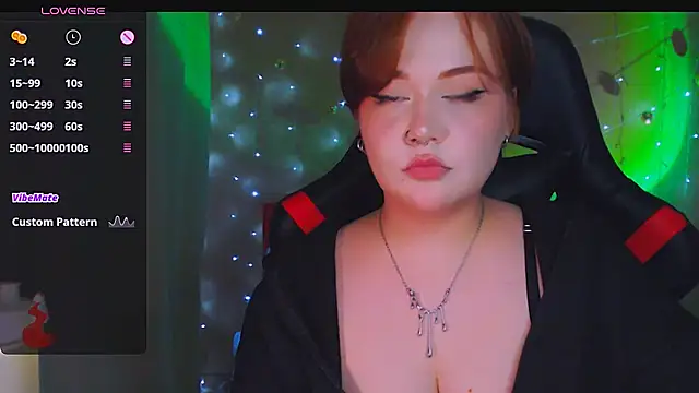 Snapshot of lala_loulou_land chatting on 05-30-26, 01:28 lala loulou land online show from 05-30-26, 01:28