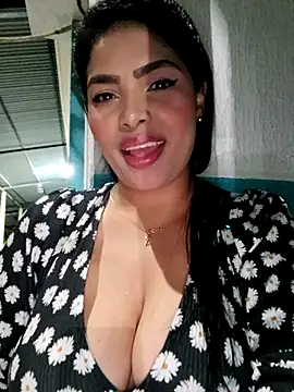 Snapshot of Sofy_assb_big chatting on 07-20-26, 02:41 Sofy assb big online show from 07-20-26, 02:41