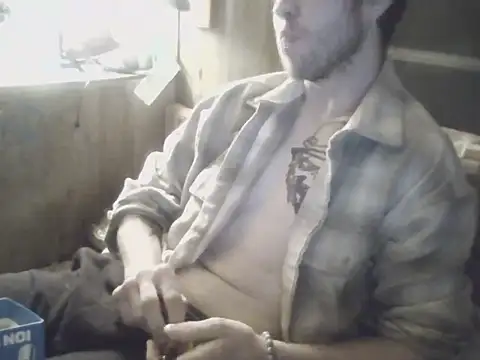 Snapshot of Irishman9077 chatting on 10-17-25, 08:17 Irishman9077 online show from 10-17-25, 08:17