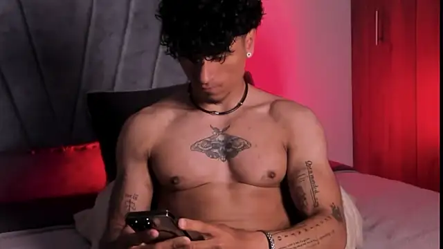 Thomas Fit1 online show from 10-04-25, 02:02