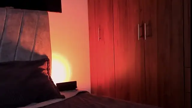 Thomas Fit1 online show from 09-21-25, 02:06