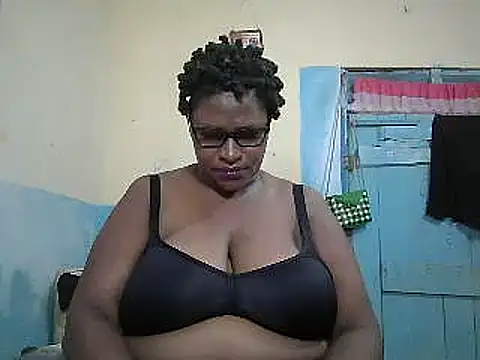 sexy bigboobss online show from 05-13-26, 07:04