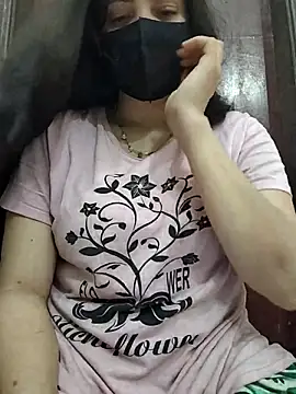 Snapshot of Anjel_Sadia chatting on 06-12-26, 03:04 Anjel Sadia online show from 06-12-26, 03:04