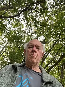 Snapshot of martxxxxx chatting on 06-16-26, 06:46 martxxxxx online show from 06-16-26, 06:46