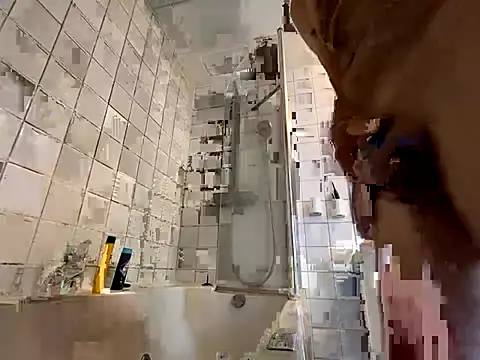 Snapshot of martxxxxx chatting on 10-12-25, 10:27 martxxxxx online show from 10-12-25, 10:27