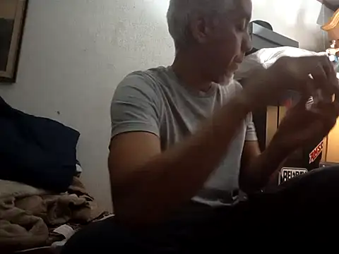 Snapshot of Xoc8_ chatting on 11-10-25, 08:19 Xoc8 online show from 11-10-25, 08:19