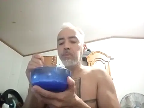 Snapshot of Xoc8_ chatting on 02-19-26, 07:44 Xoc8 online show from 02-19-26, 07:44