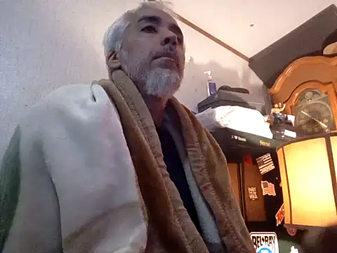 Snapshot of Xoc8_ chatting on 09-25-25, 08:09 Xoc8 online show from 09-25-25, 08:09