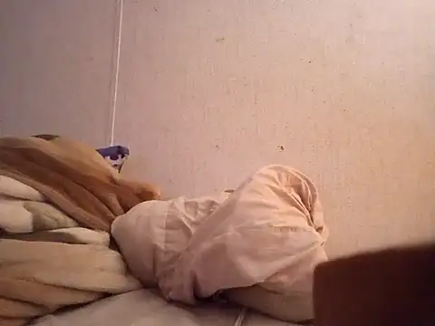 Snapshot of Xoc8_ chatting on 09-28-25, 02:24 Xoc8 online show from 09-28-25, 02:24