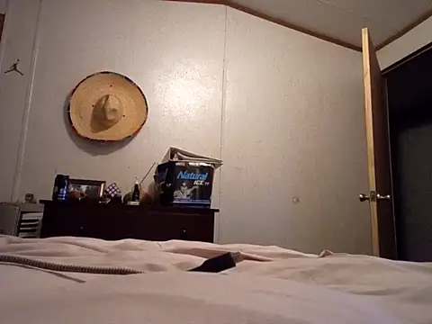 Snapshot of Xoc8_ chatting on 03-19-25, 06:12 Xoc8 online show from 03-19-25, 06:12