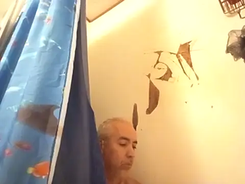 Snapshot of Xoc8_ chatting on 12-20-25, 07:28 Xoc8 online show from 12-20-25, 07:28