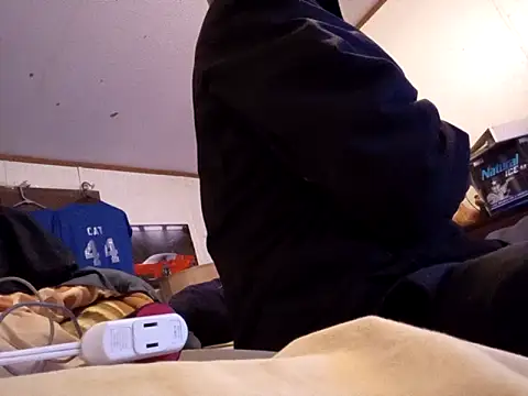 Snapshot of Xoc8_ chatting on 03-07-25, 05:08 Xoc8 online show from 03-07-25, 05:08