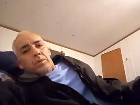 Snapshot of Xoc8_ chatting on 03-07-25, 08:13 Xoc8 online show from 03-07-25, 08:13