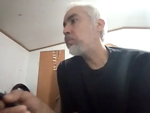 Snapshot of Xoc8_ chatting on 02-04-26, 02:17 Xoc8 online show from 02-04-26, 02:17