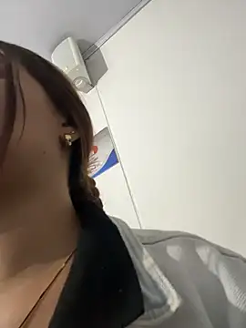 AnthonelaDuque online show from 02-25-26, 11:43