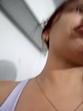 AnthonelaDuque online show from 11-20-25, 11:33