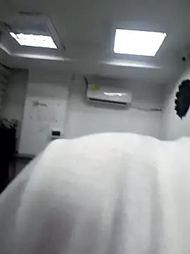 AnthonelaDuque online show from 01-14-26, 11:36