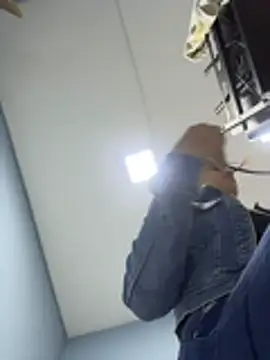 AnthonelaDuque online show from 02-04-26, 11:38