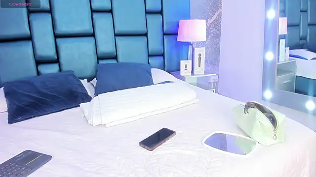 AnthonelaDuque online show from 09-10-25, 11:42