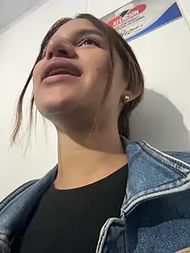 AnthonelaDuque online show from 02-16-26, 11:31