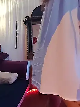 Snapshot of SelenaHouston chatting on 02-23-26, 03:52 SelenaHouston online show from 02-23-26, 03:52